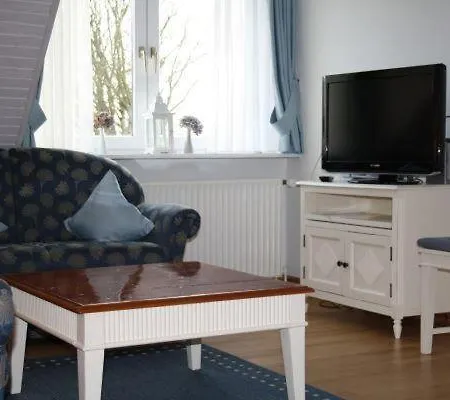 Liiger-hoern-1-og-wohnung-2-seestern Apartamento *